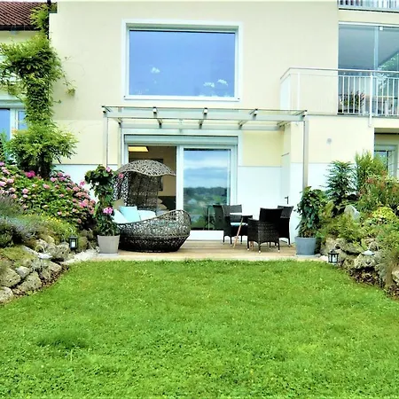 Haus Am Weinberg Ii 公寓